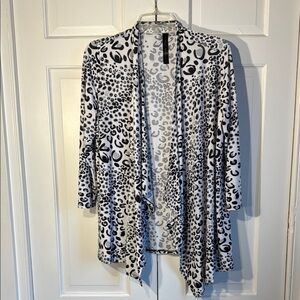 Isabella Rodriguez Leopard Print Open Front Topper Size L
